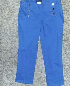 NWOT sailor capris